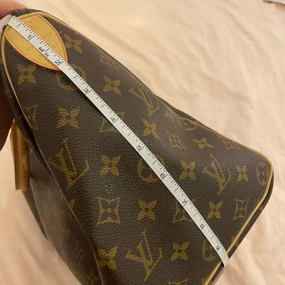 Louis Vuitton Monogram Speedy 35 - Picture 9 of 10